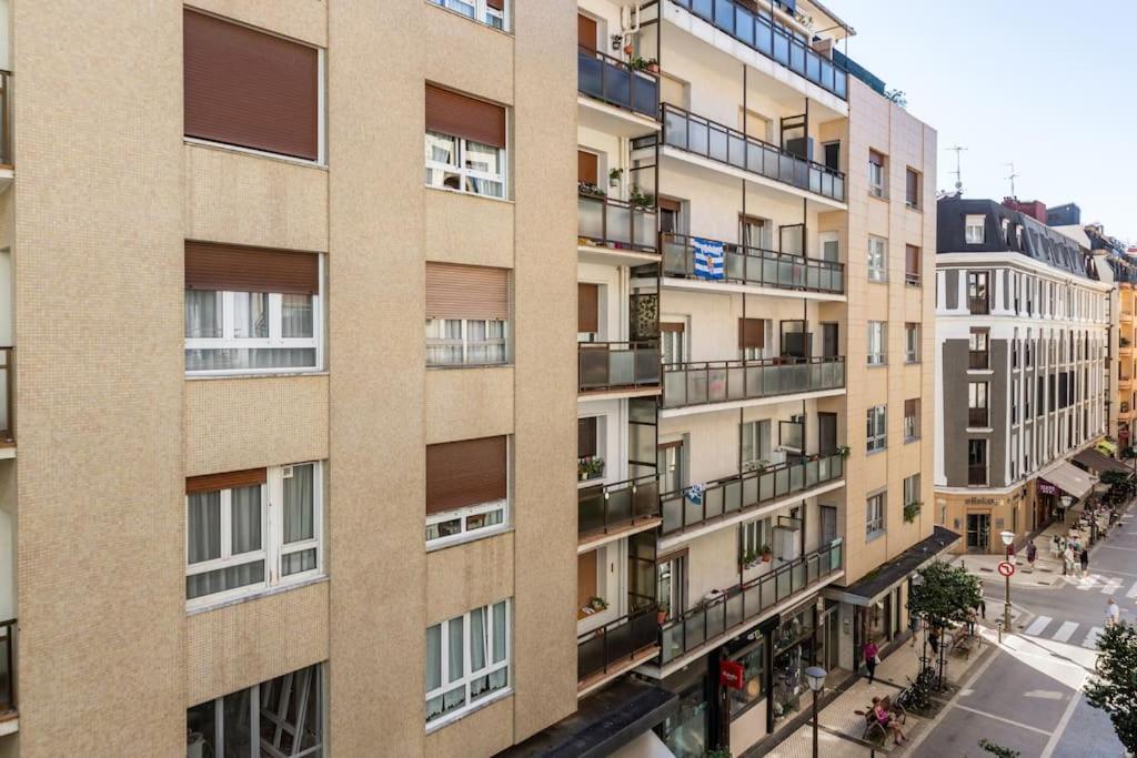 Terraza Playa Y Calle Peatonal Ess03377 圣塞瓦斯蒂安 外观 照片