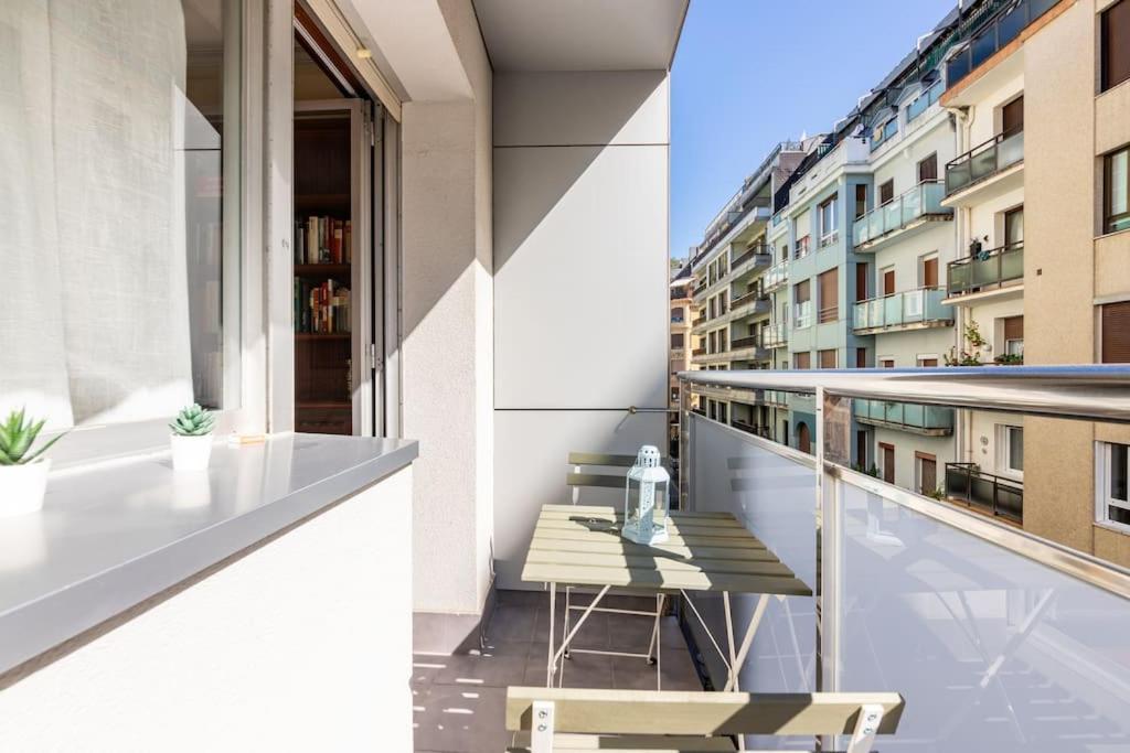 Terraza Playa Y Calle Peatonal Ess03377 圣塞瓦斯蒂安 外观 照片